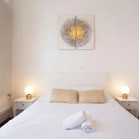 Charme Poincare Apartment *